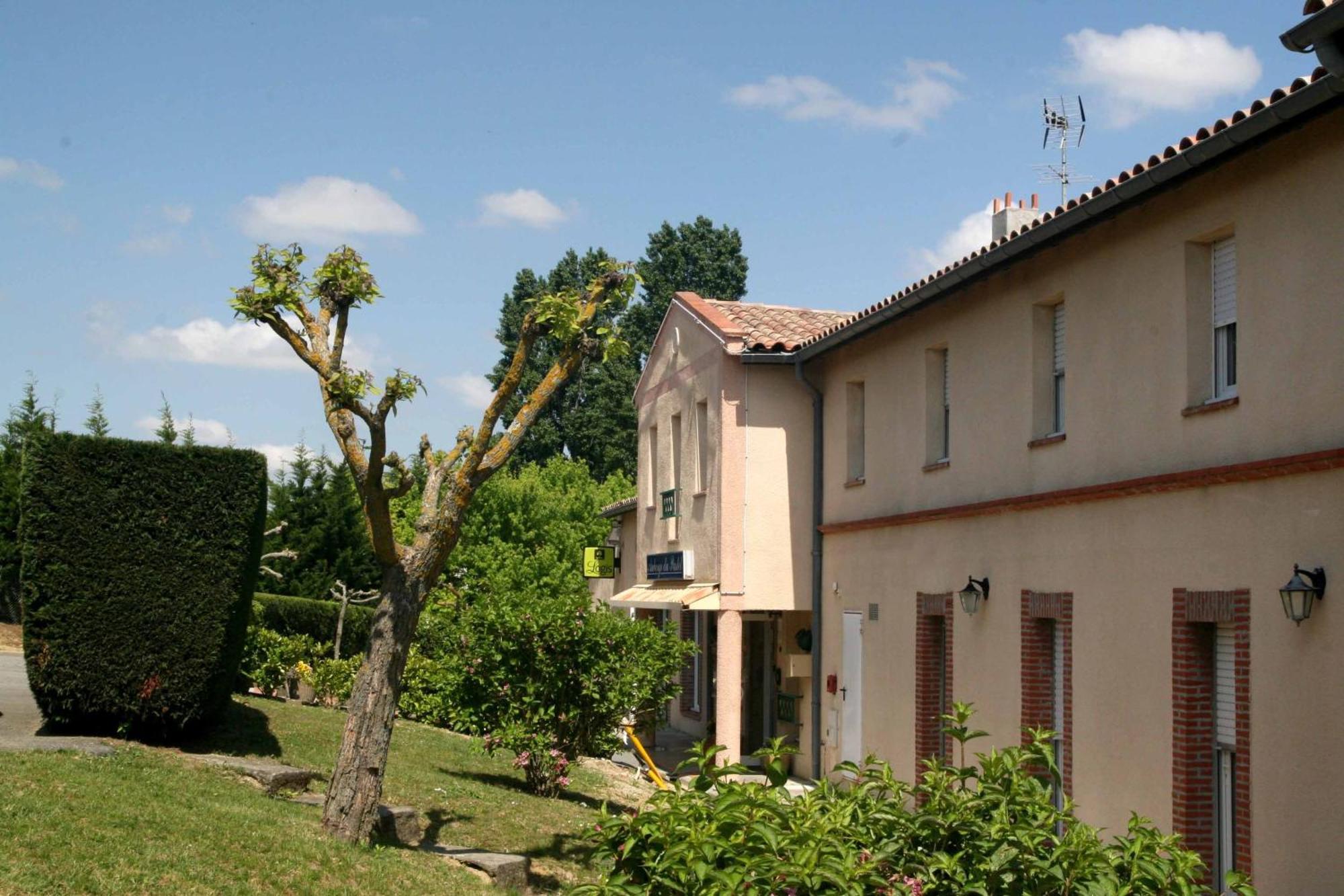 Logis Hotel - Auberge Du Pastel - Hotel 3 Etoiles Et Restaurant Nailloux Экстерьер фото